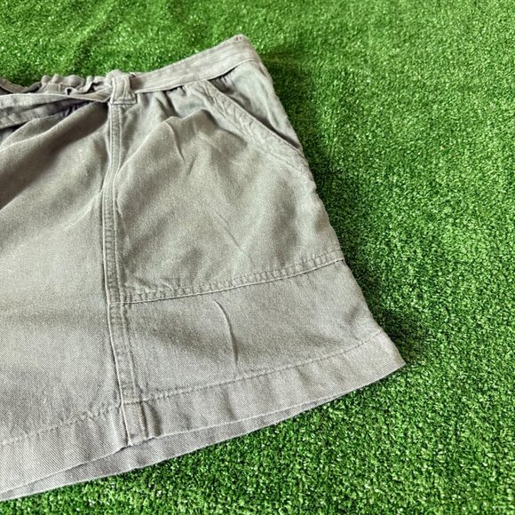 Terra & Sky Elastic Waist Loose Fit Paper Bag Green Belted Shorts Plus Size 2X - Picture 5 of 14